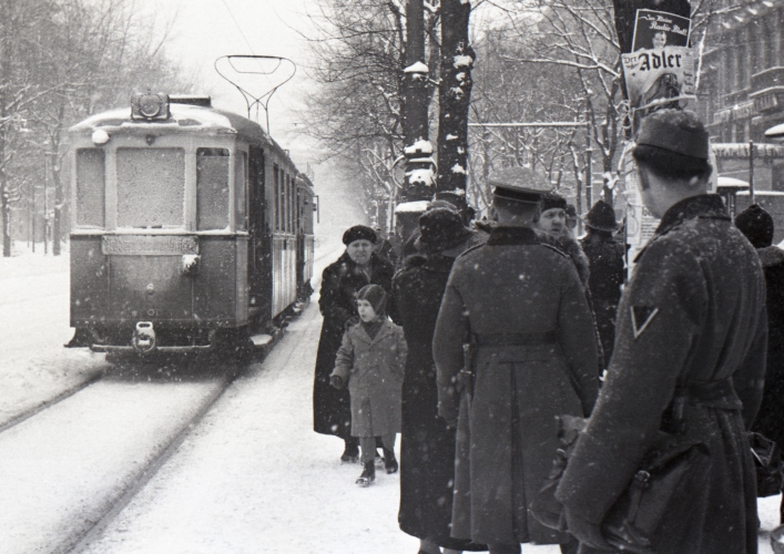 Ringstraßenberkehr bei Schneefall im Jahr 1939
