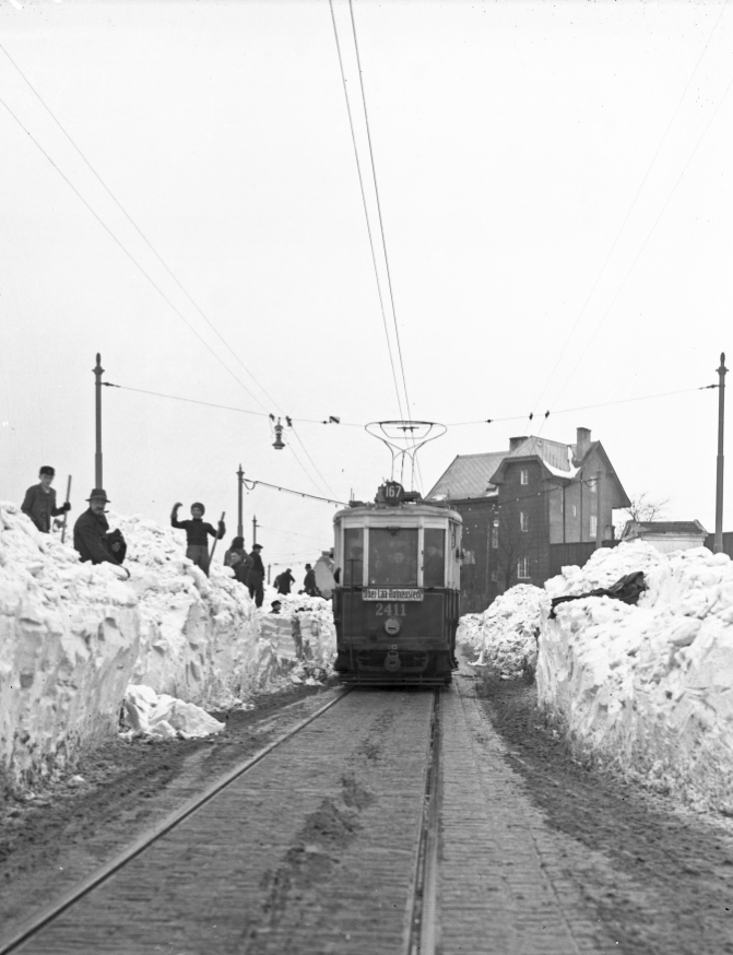 Winter 1942 auf der Linie 167 in Rothneusiedl