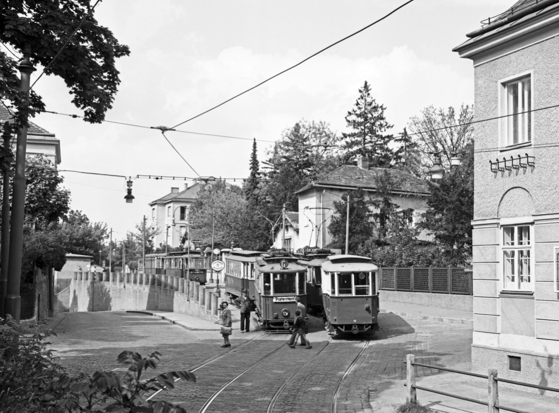 Züge der Linie  G2 mit der Type  G-k alte Endstelle Hohe Warte 1959, der Beiwagen rechts ist der k1-3295.