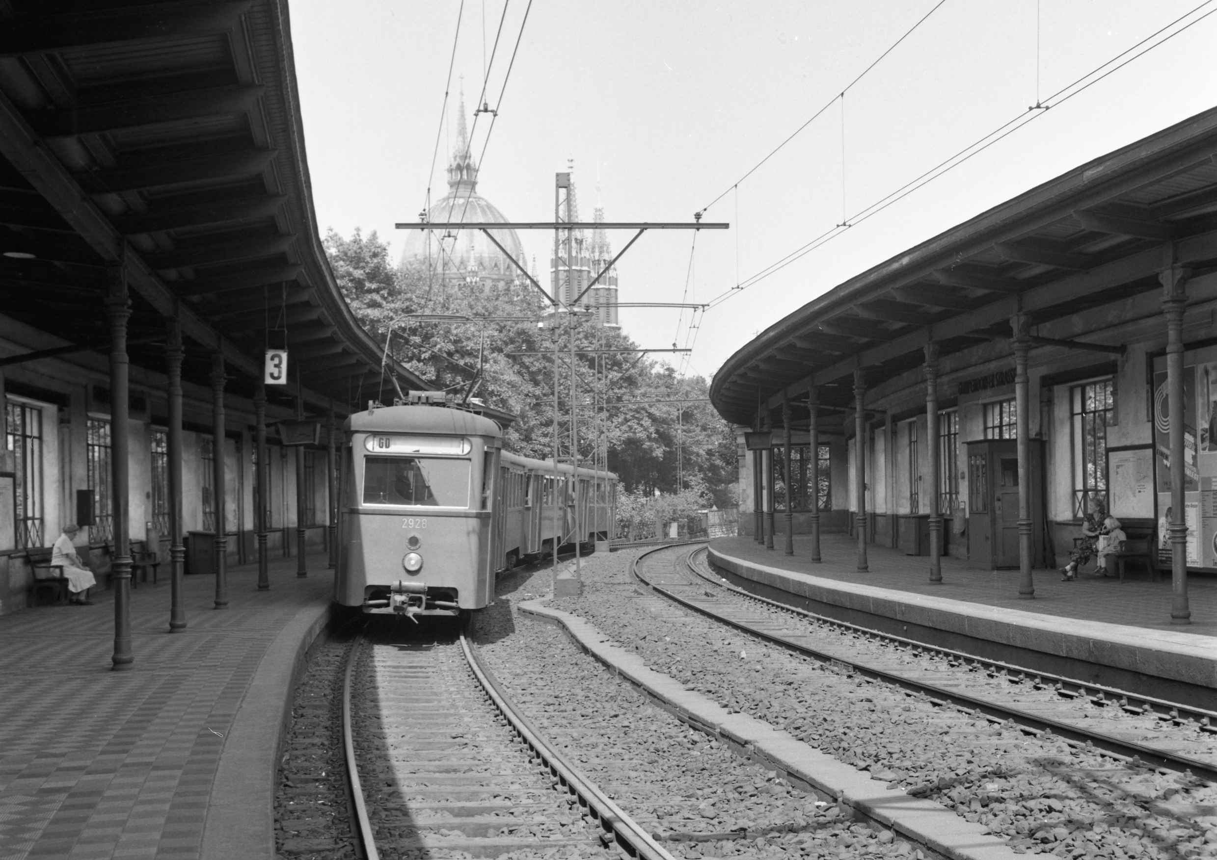 Triebwagen 2928, Type N, Station Gumpendorfer Straße, 1962