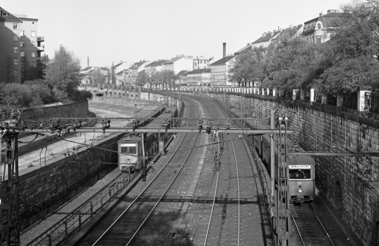 Stadtbahn,  N1 Garnitur, kurz vor der Station Meidling, Juli 1963