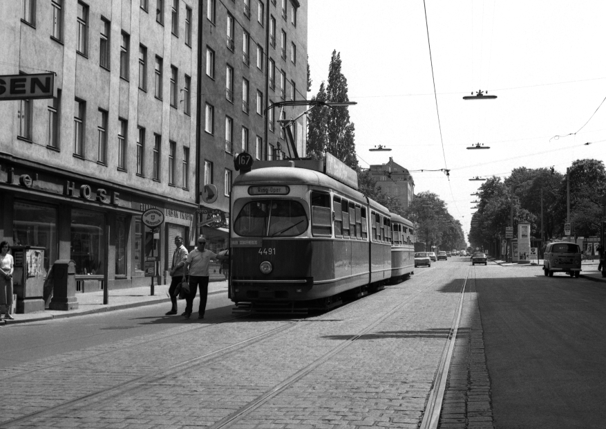 Linie 167 auf der Favoritenstraße im März 1971