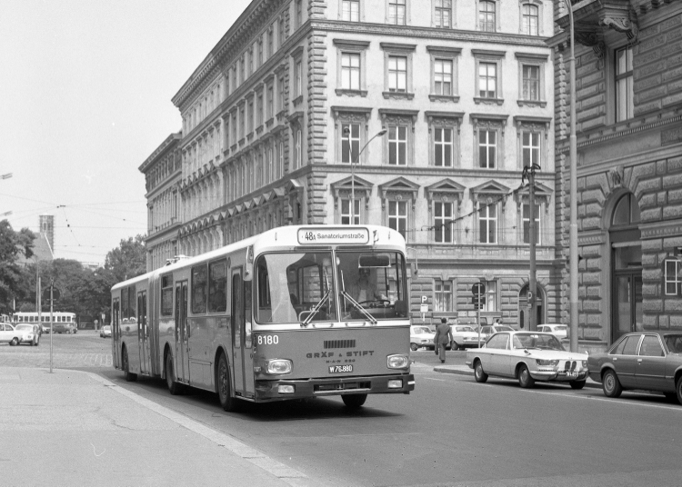  Bus der Linie 48A in der Volksgartenstraße im Jahre 1978 Fahrtrichtung Baumgartner Höhe