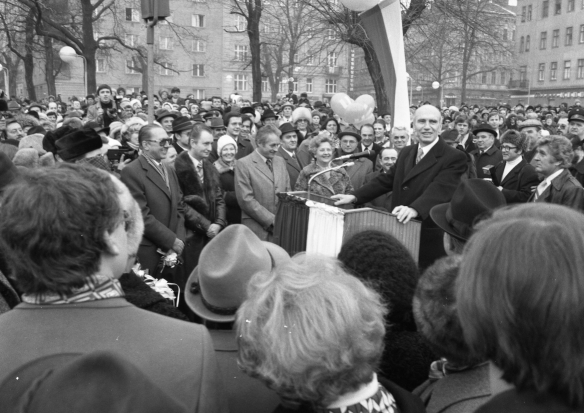 U-1 Eröffnung am Reumannplatz mit Bundespräsident Kirchschläger, 25 Februar 1978