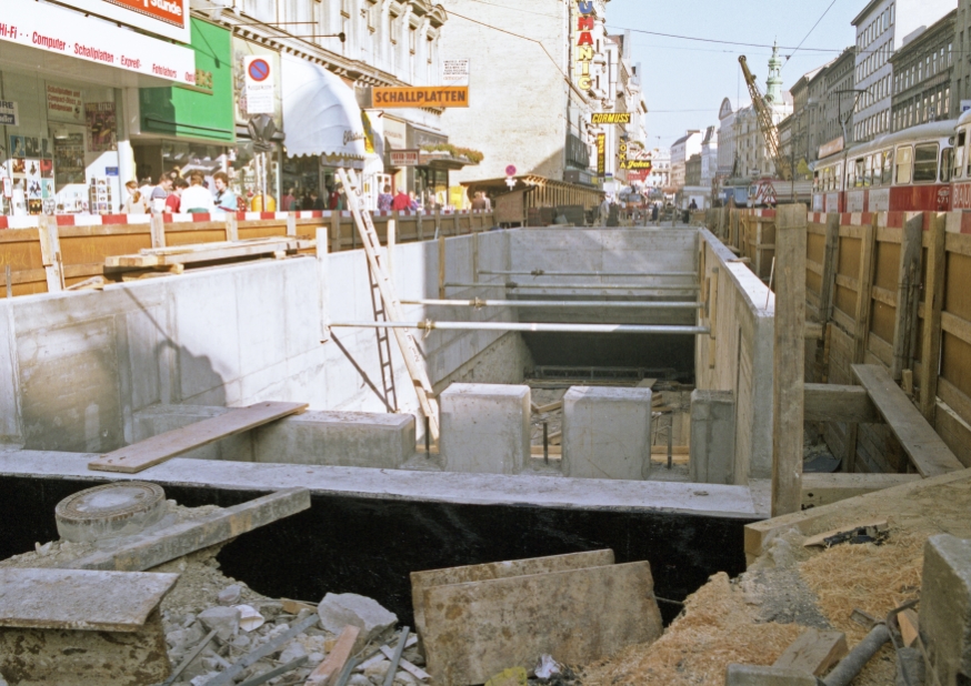 Mariahilferstraße während Bau der U3, Okt 89