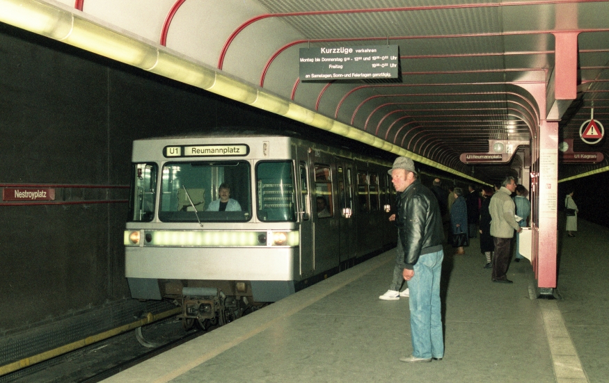 U-1 Station Nestroyplatz