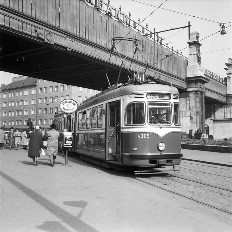 Triebwagen 4309, Type D1, als Linie 41 im Jahr 1965 beim Währinger gürtel