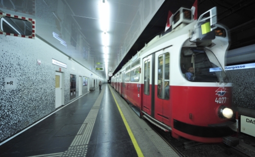 Erneuerte Strassenbahn Station Kliebergasse