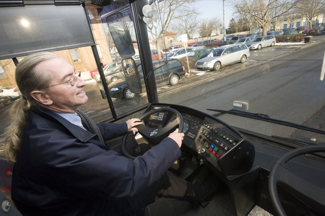 Ein Autobusfahrer der Wiener Linien.