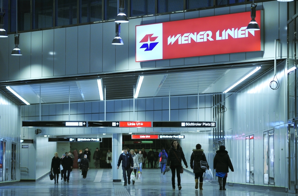 Verbindungsgang von der U1-Station Hauptbahnhof zum neuen Wiener Hauptbahnhof.