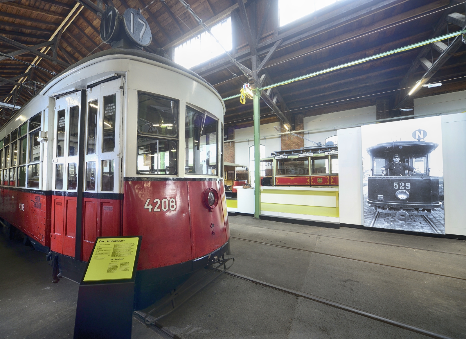 Die neue, interaktive Ausstellung in der Remise in Wien Erdberg ermöglicht den BesucherInnen einen Einblilck in 140 Jahre Verkehrsgeschichte der Stadt Wien.