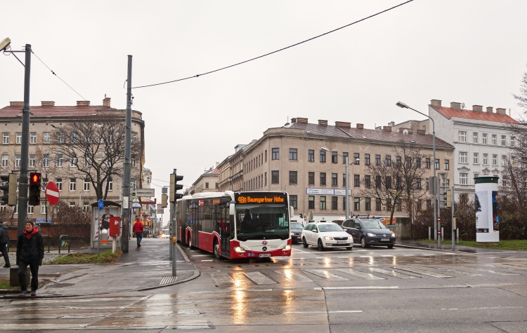 Bus Linie 48a Station Koppstraße-Thaliastraße U6, Dezember 2015