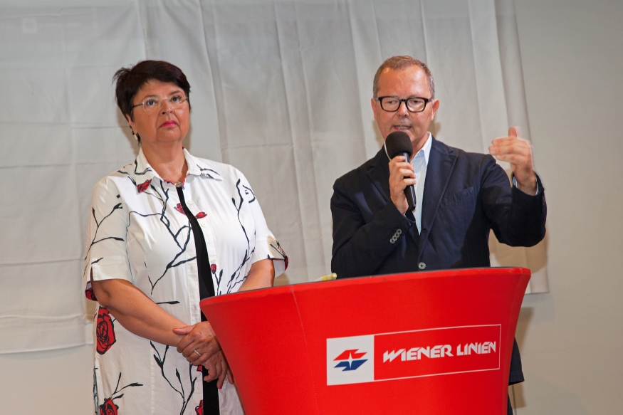 Frau Vizebgm. Brauner Pressekonferenz U5 im Albert Schweizer Haus am 9,Juli 2015