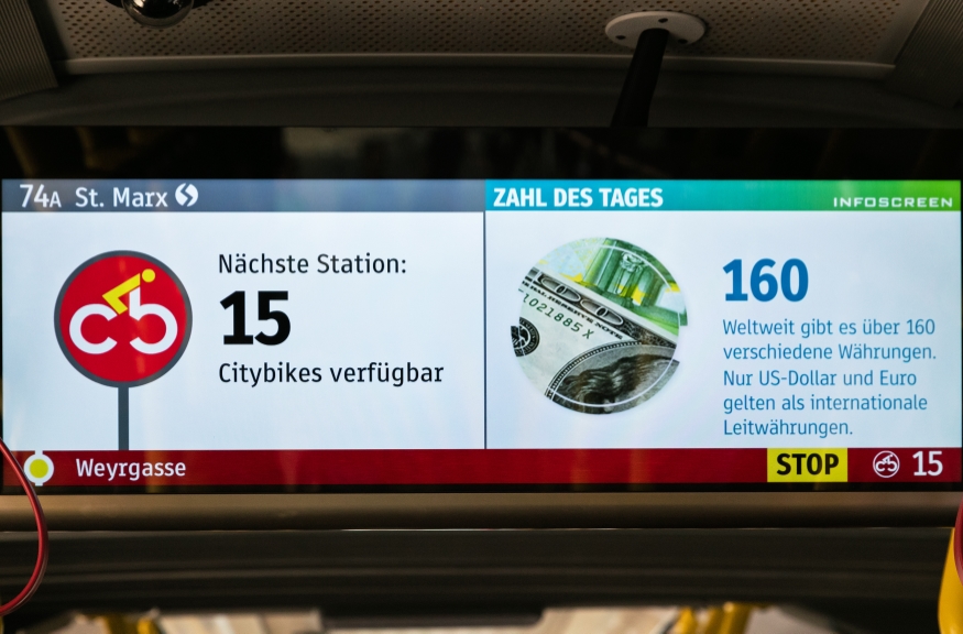 Neue City Bike Hinweise an den Monitoren in Bus und Straßenbahn.