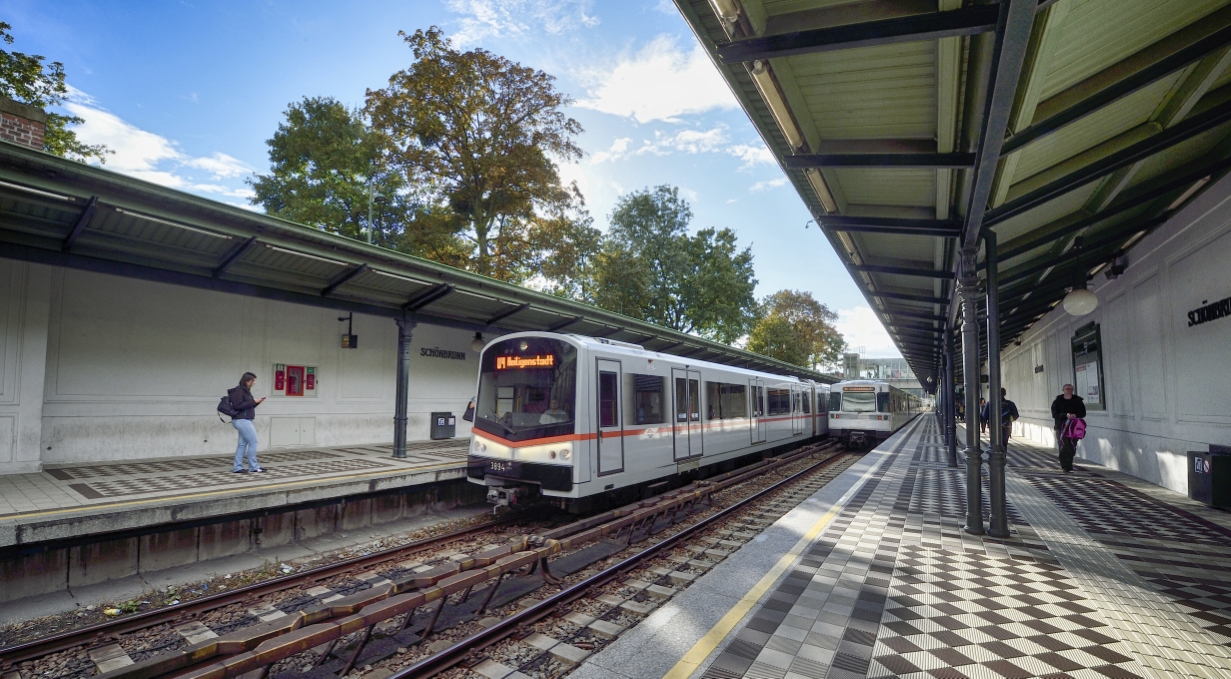 Nach 128 Bauzzeit steht die U4 wieder auf der gesamten Strecke zur VerfÃ¼gung. Im Bild die Station SchÃ¶nbrunn.