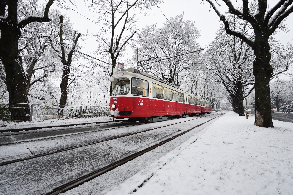 Gerade im Winter sind die Öffis DAS sichere und verlässliche Verkehrsmittel in Wien.