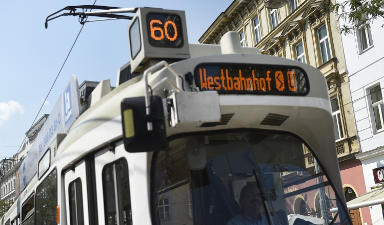 Ab 2. Sepember 2017 verkehrt die Straßenbahn der Linie 60 auf der verlängerten Strecke bis Westbahnhof.