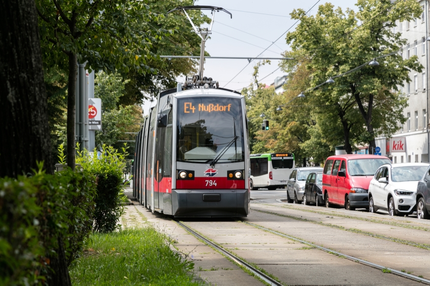 Ersatzlinie  E4 für die gesperrte U4  Fahrtrichtung Nußdorf