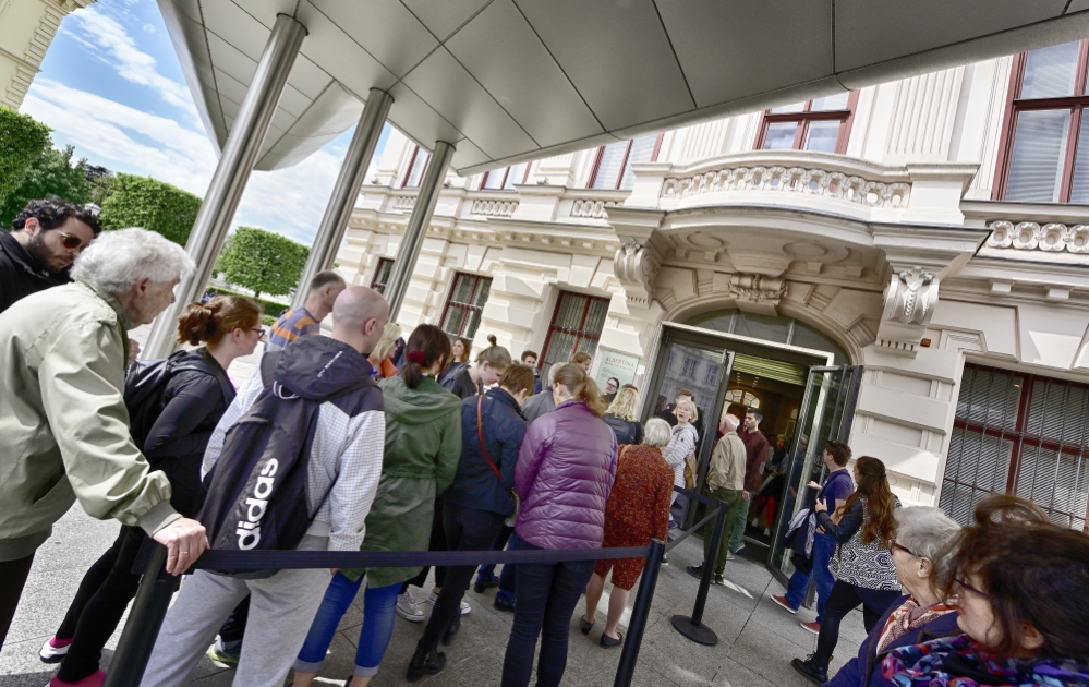 Mehrmals im Jahr wird Ihre Wiener-Linien-Jahreskarte zum Gratis-Ticket für’s Museum: Beim Wiener Linien Tag am 27. April können Sie bei freiem Eintritt und kostenlosen Führungen die Alberina zum Nulltarif entdecken.
