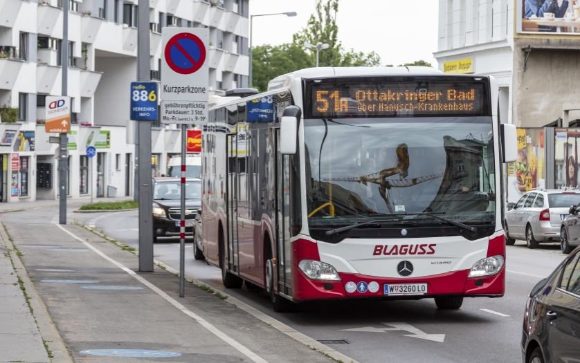 Bus Linie 51A Richtung Ottakringer Bad