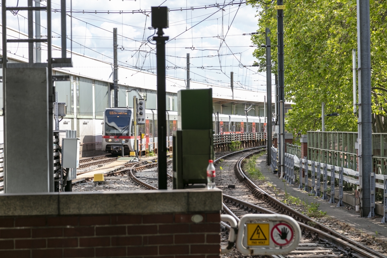 Die Linie U6 kurz vor der Station Michelbeuern AKH