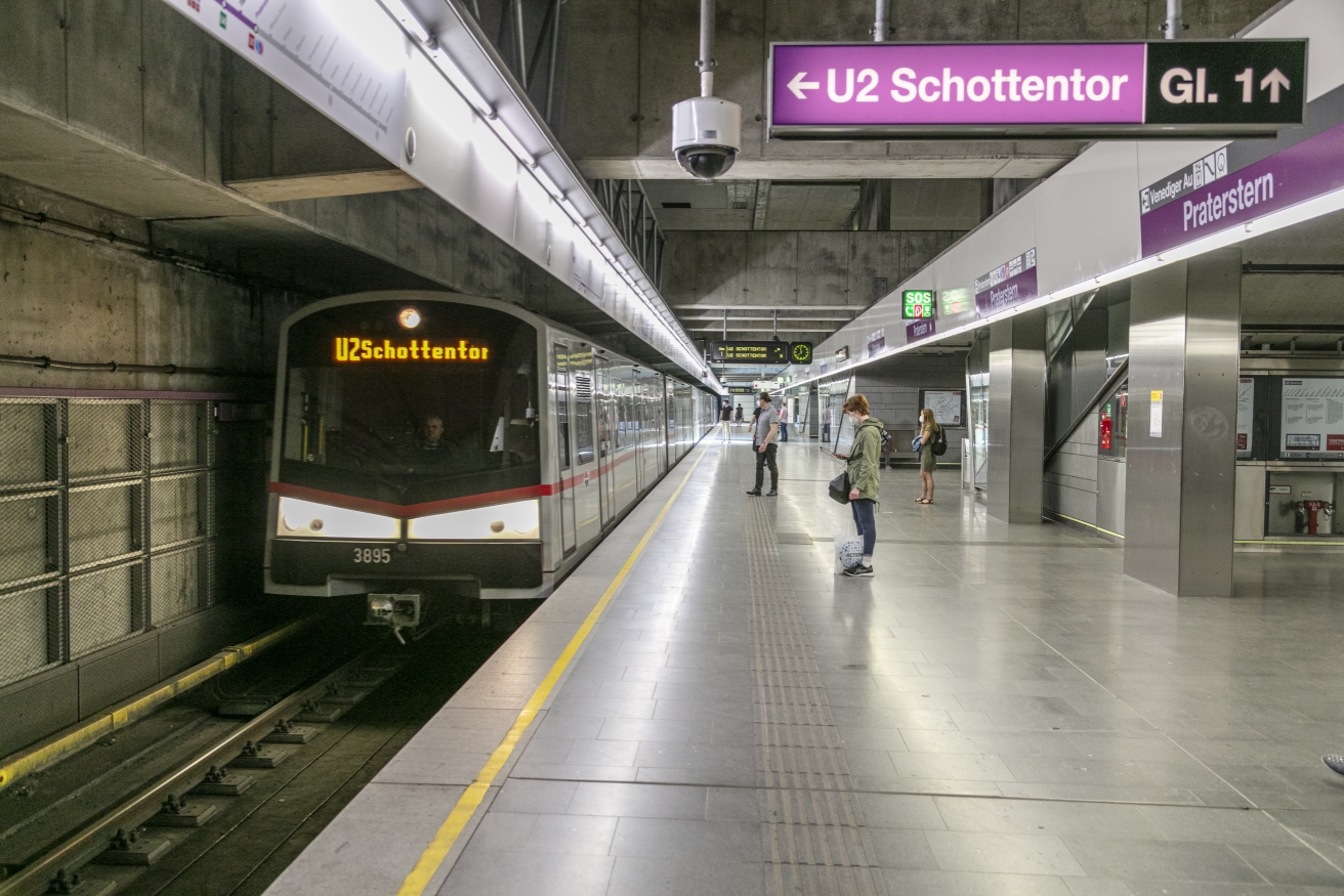 Die Linie U2 in der Station Praterstern