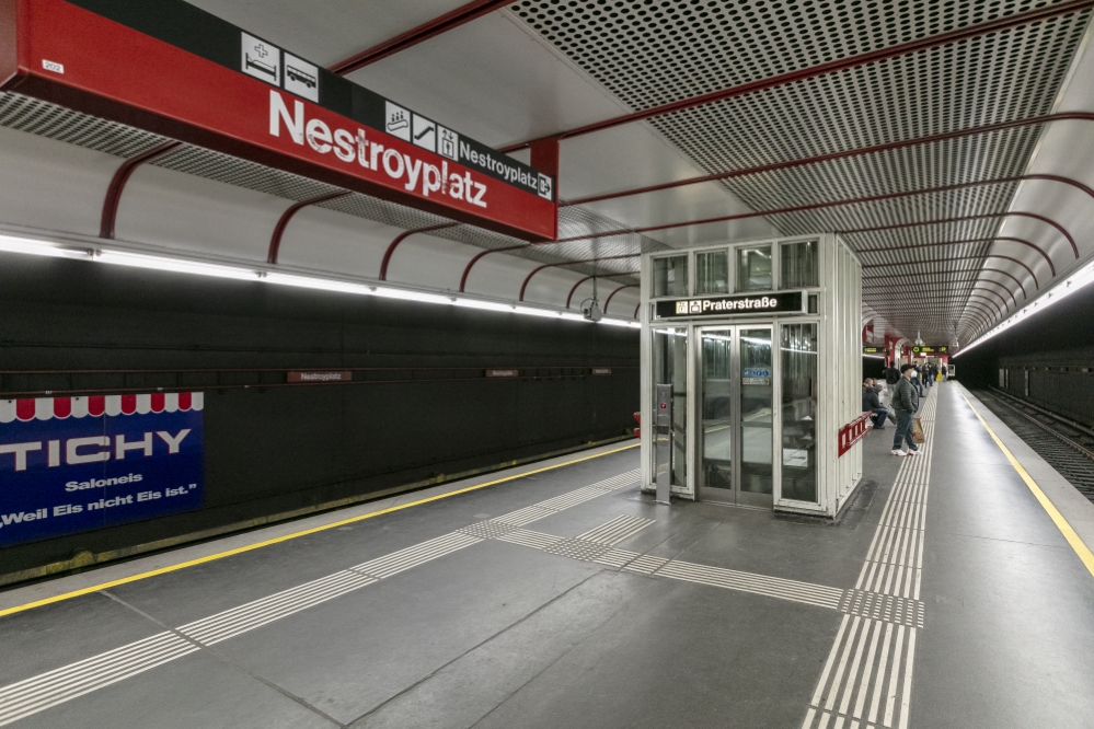 U1-Station Nestroyplatz