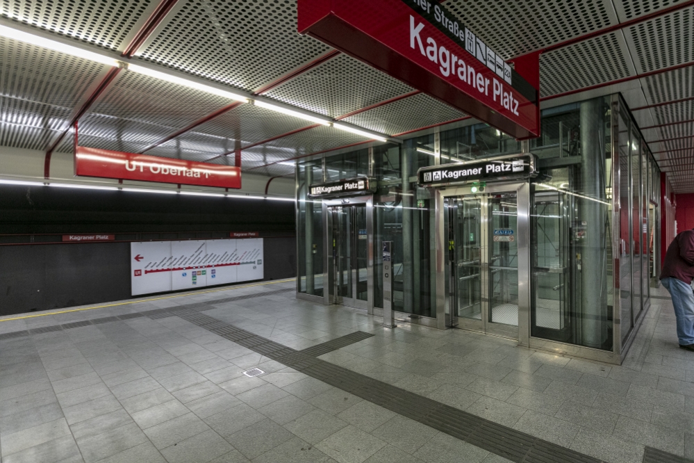 U1-Station Kagraner Platz
