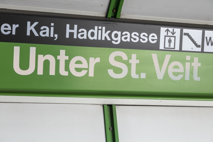 Stationsanzeige Unter St. Veit