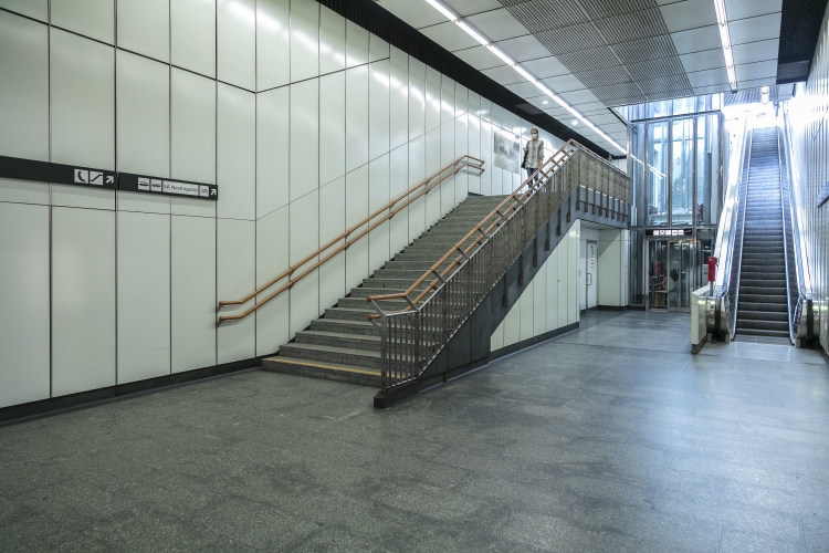 U6-Station Dresdner Straße