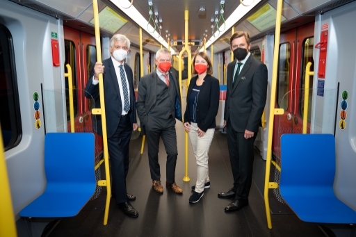 Stadtrat Peter Hanke - Probefahrt X-Wagen