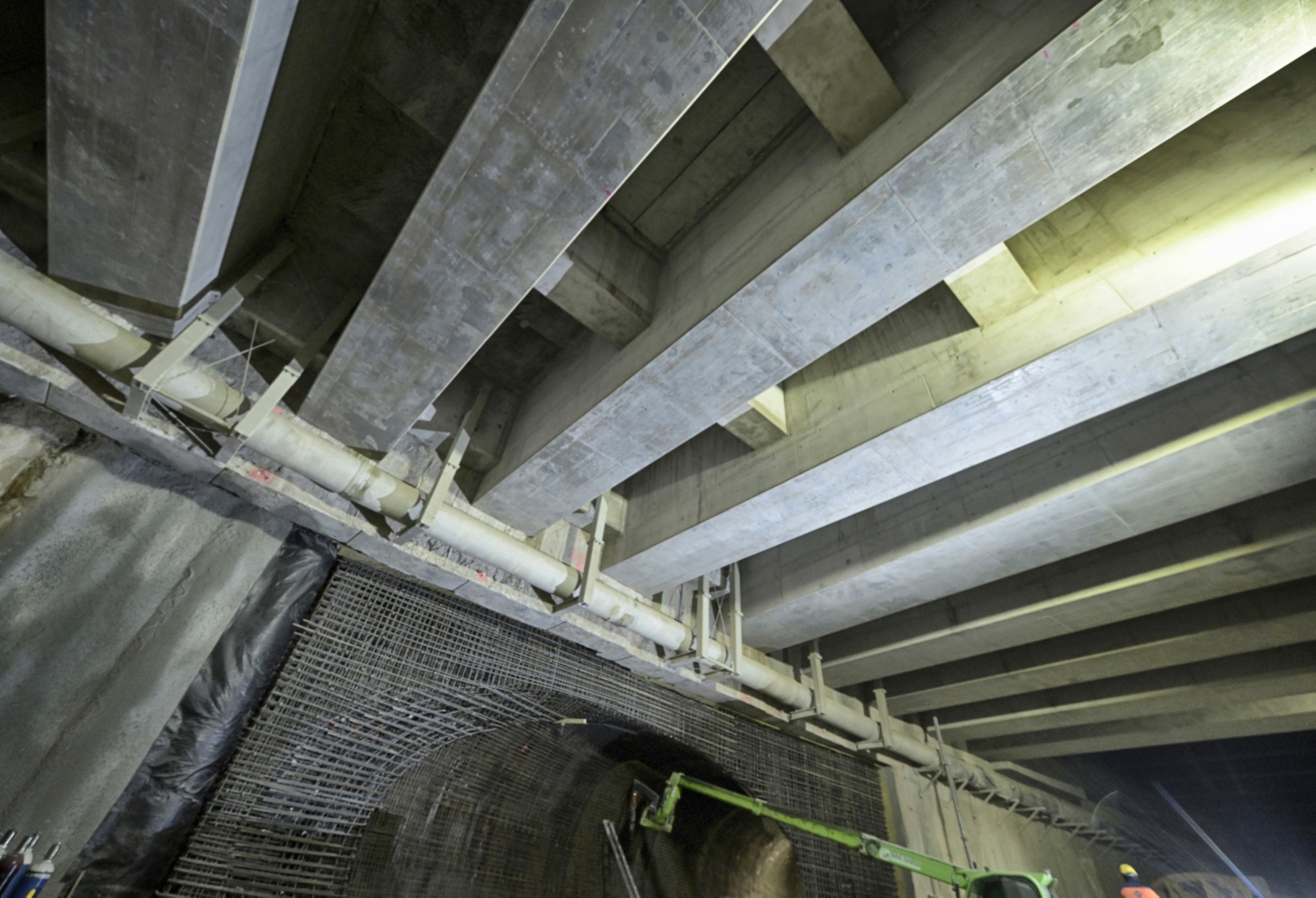 Deckenträgerverstärkungen für die Tunnelverknüpfung