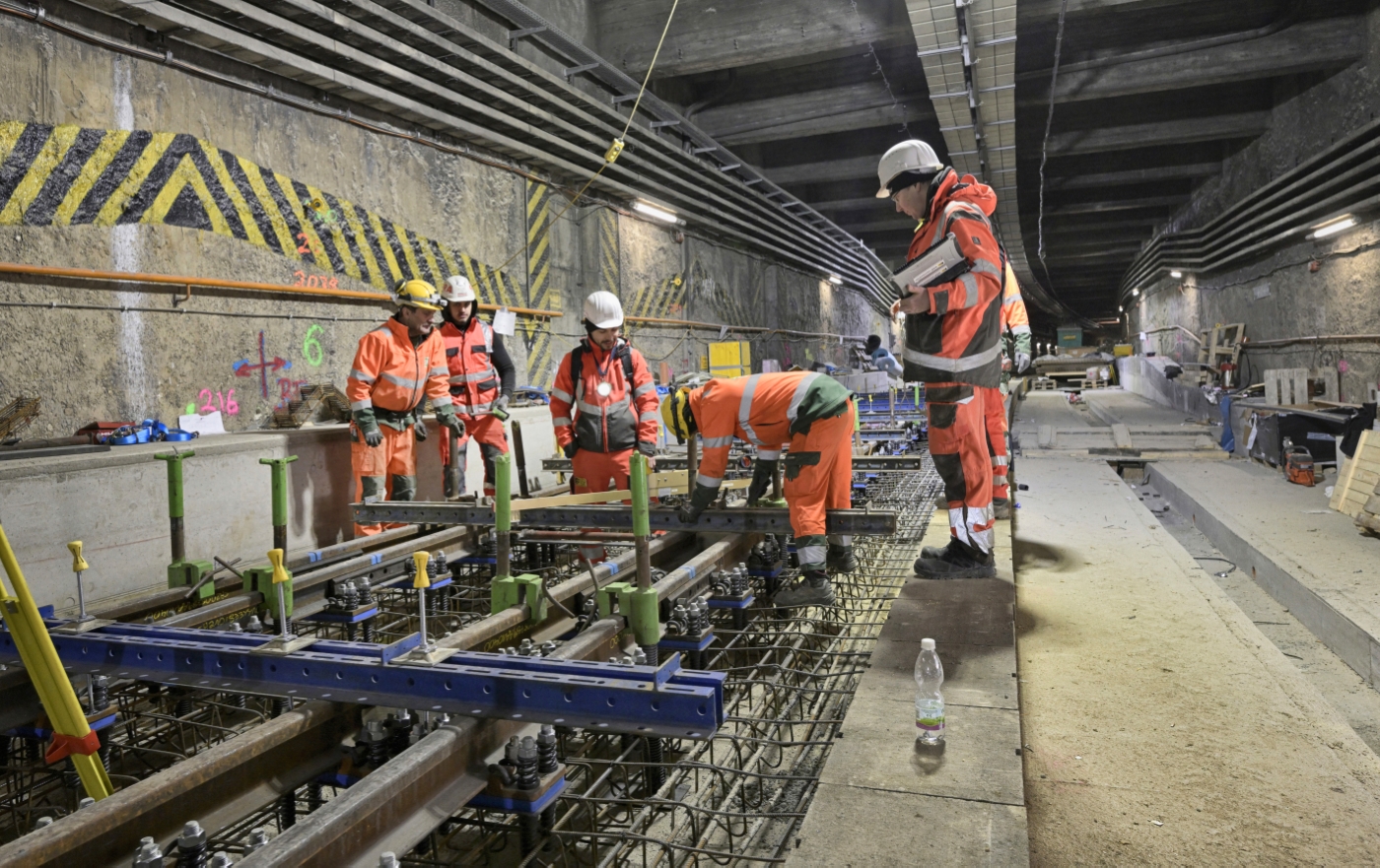 Gleisarbeiten im U2-Tunnel im Bereich Landesgerichtsstraße
