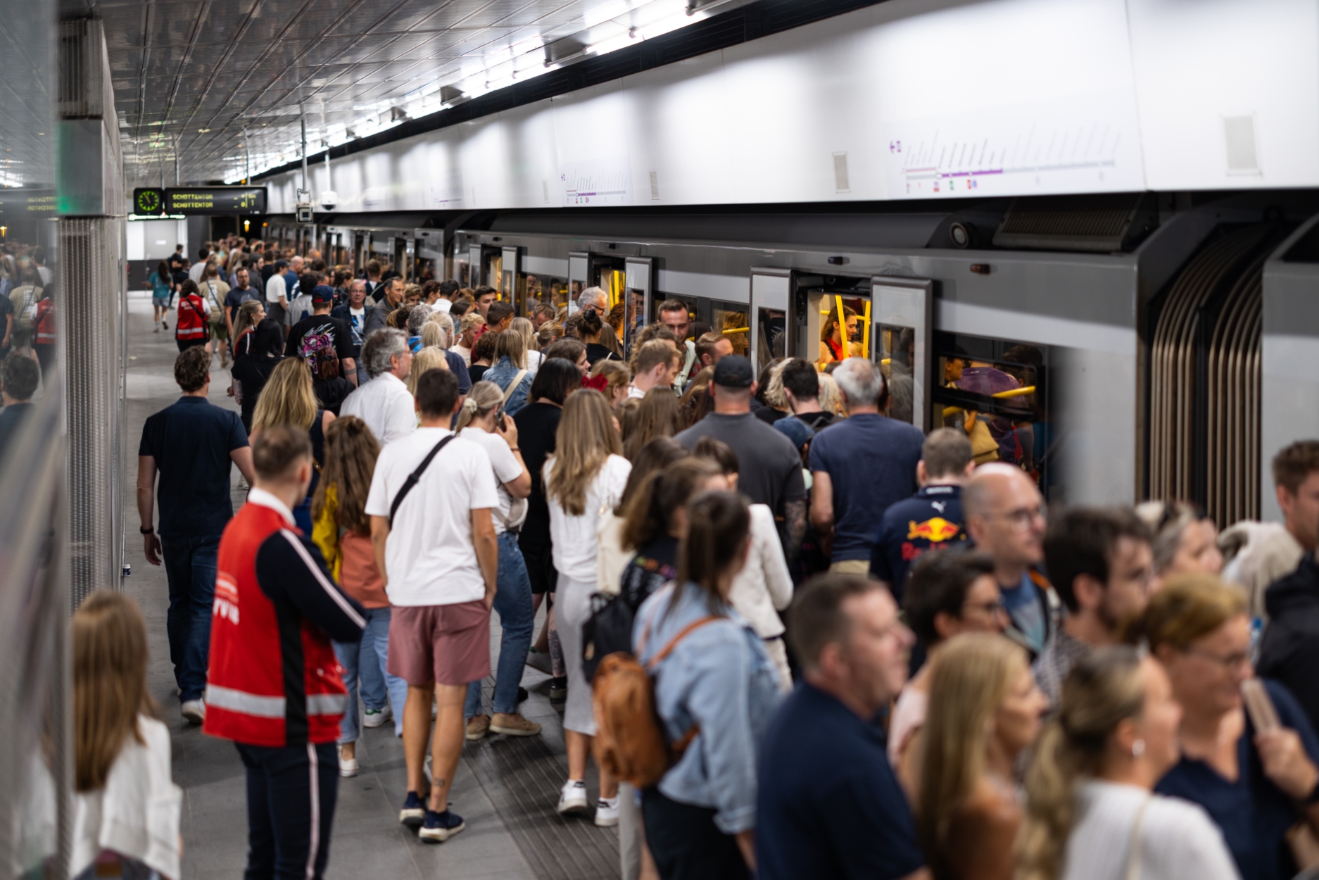 Blockabfertigung U2 Stadion