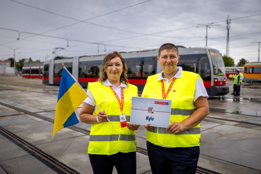 Die Teams beim letzten Training vor der TRAM-WM